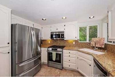 334 Highland Drive, Lake Arrowhead, CA 92352 - Photo 17