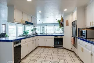 10865 Wagon Train Ln, Jurupa Valley, CA 91752 - Photo 9