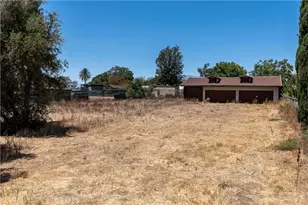 10865 Wagon Train Ln, Jurupa Valley, CA 91752 - Photo 35