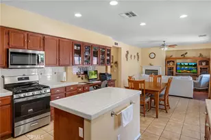 11183 Charleston, Adelanto, CA 92301 - Photo 9