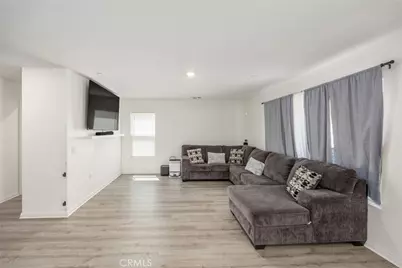 28440 Dusky Willow, Nuevo, CA 92567 - Photo 3