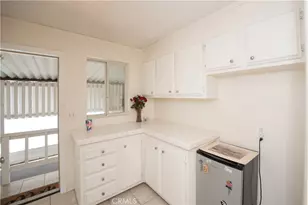 2275 W 25th Street, San Pedro, CA 90732 - Photo 37