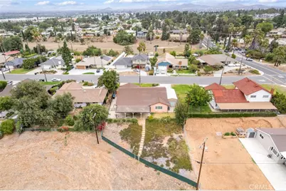 1900 Brae Burn Drive, Corona, CA 92882 - Photo 23