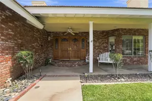 35624 Katona Ct, Yucaipa, CA 92399 - Photo 5