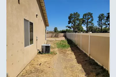 26585 Amherst Court, Loma Linda, CA 92354 - Photo 11