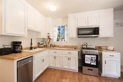 133 Holmes Lane, Sugarloaf, CA 92386 - Photo 15