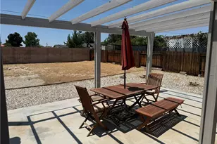 13520 Bordeaux Ct, Apple Valley, CA 92308 - Photo 33