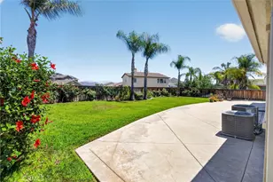 29034 Shorecliff Cir, Menifee, CA 92585 - Photo 11