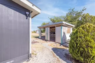 35875 El Dorado St, Lucerne Valley, CA 92356 - Photo 29