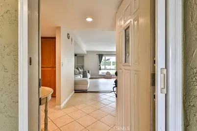 5017 E Holbrook, Anaheim, CA 92807 - Photo 5