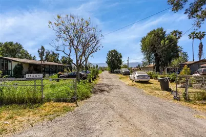 14664 Walters, Jurupa, CA 92880 - Photo 13