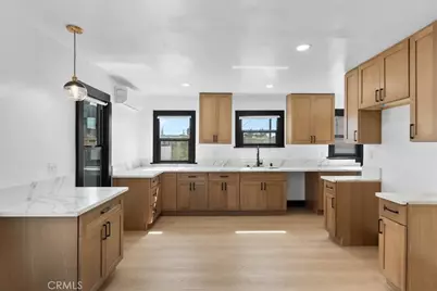 5820 S Van Ness, Los Angeles, CA 90047 - Photo 13