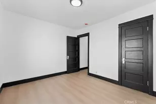 5820 S Van Ness, Los Angeles, CA 90047 - Photo 23
