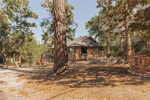 750 Villa Grove, Big Bear City, CA 92314 - Photo 43
