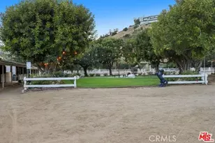 19 Round Up Rd, Bell Canyon, CA 91307 - Photo 59