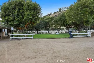 19 Round Up Road, Bell Canyon, CA 91307 - Photo 57