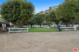 19 Round Up Rd, Bell Canyon, CA 91307 - Photo 57