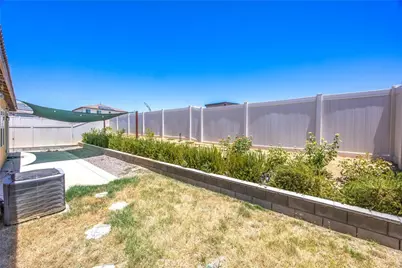 25854 Buckeye Meadow Lane, Homeland, CA 92548 - Photo 9