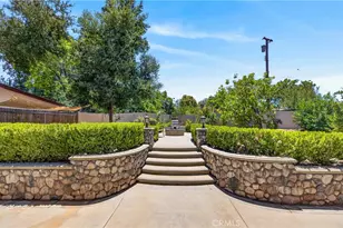 21 W Hilton Ave, Redlands, CA 92373 - Photo 31