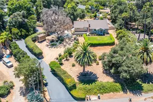 21 W Hilton Ave, Redlands, CA 92373 - Photo 35