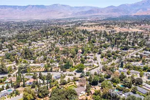 21 W Hilton Ave, Redlands, CA 92373 - Photo 37
