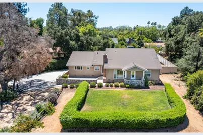 21 W Hilton Avenue, Redlands, CA 92373 - Photo 5