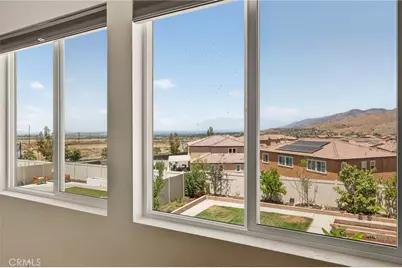 8010 Sorrento, Highland, CA 92346 - Photo 39