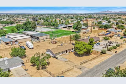 10612 Cochiti Road, Apple Valley, CA 92308 - Photo 35