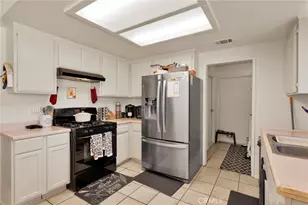 10612 Cochiti Rd, Apple Valley, CA 92308 - Photo 9