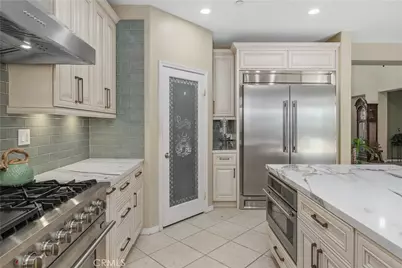 9479 Lost Grove, Riverside, CA 92508 - Photo 5