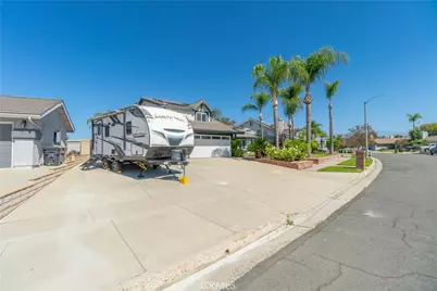 1750 Greenview, Corona, CA 92878 - Photo 65