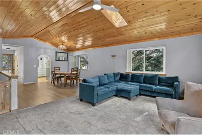 1039 Lausanne, Crestline, CA 92325 - Photo 9