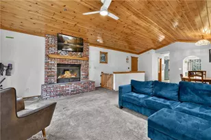 1039 Lausanne, Crestline, CA 92325 - Photo 7