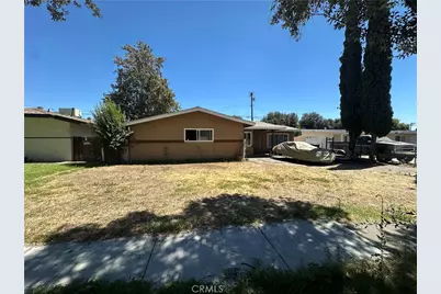 122 E Pioneer Avenue, Redlands, CA 92374 - Photo 3