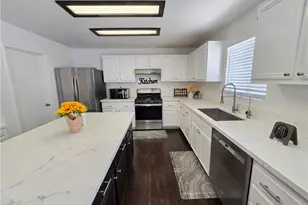 15559 Skylark Ave, Fontana, CA 92336 - Photo 3