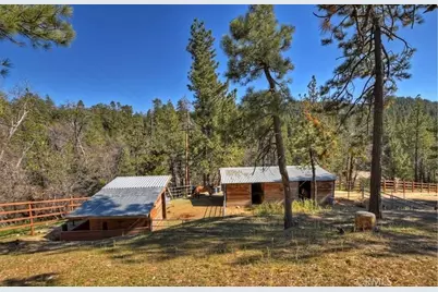 32745 Hilltop, Running Springs, CA 92382 - Photo 27