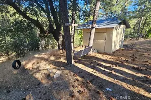 32745 Hilltop, Running Springs, CA 92382 - Photo 39