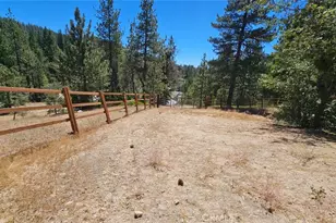 32745 Hilltop, Running Springs, CA 92382 - Photo 45
