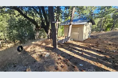 32745 Hilltop, Running Springs, CA 92382 - Photo 37