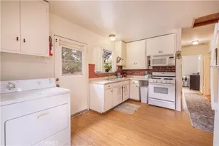 593 Wabash, Sugarloaf, CA 92386 - Photo 15