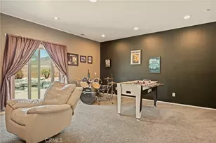 7902 Camino Cielo, Highland, CA 92346 - Photo 25