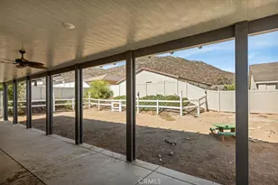 29689 Pathfinder Ct, Winchester, CA 92596 - Photo 29