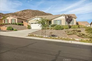 29689 Pathfinder Ct, Winchester, CA 92596 - Photo 3