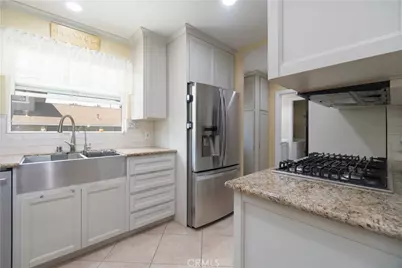 2501 Deodar, Santa Ana, CA 92705 - Photo 13