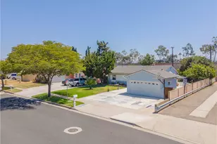 2501 Deodar, Santa Ana, CA 92705 - Photo 3