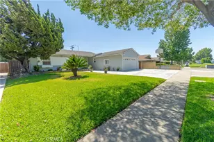 2501 Deodar, Santa Ana, CA 92705 - Photo 43