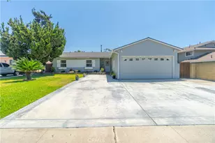 2501 Deodar, Santa Ana, CA 92705 - Photo 43