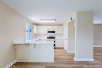 13302 Knollwood Drive, Corona, CA 92883 - Photo 7