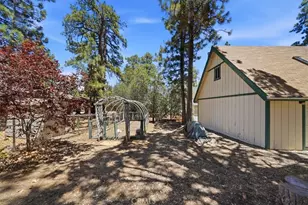 368 Imperial, Sugarloaf, CA 92386 - Photo 29