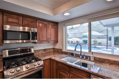 1483 Greenbriar Avenue, Corona, CA 92878 - Photo 7